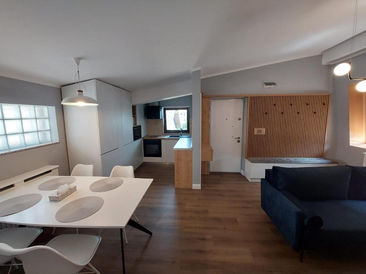Lovely Apartment Ioana Târgu Neamţ Bagian luar foto