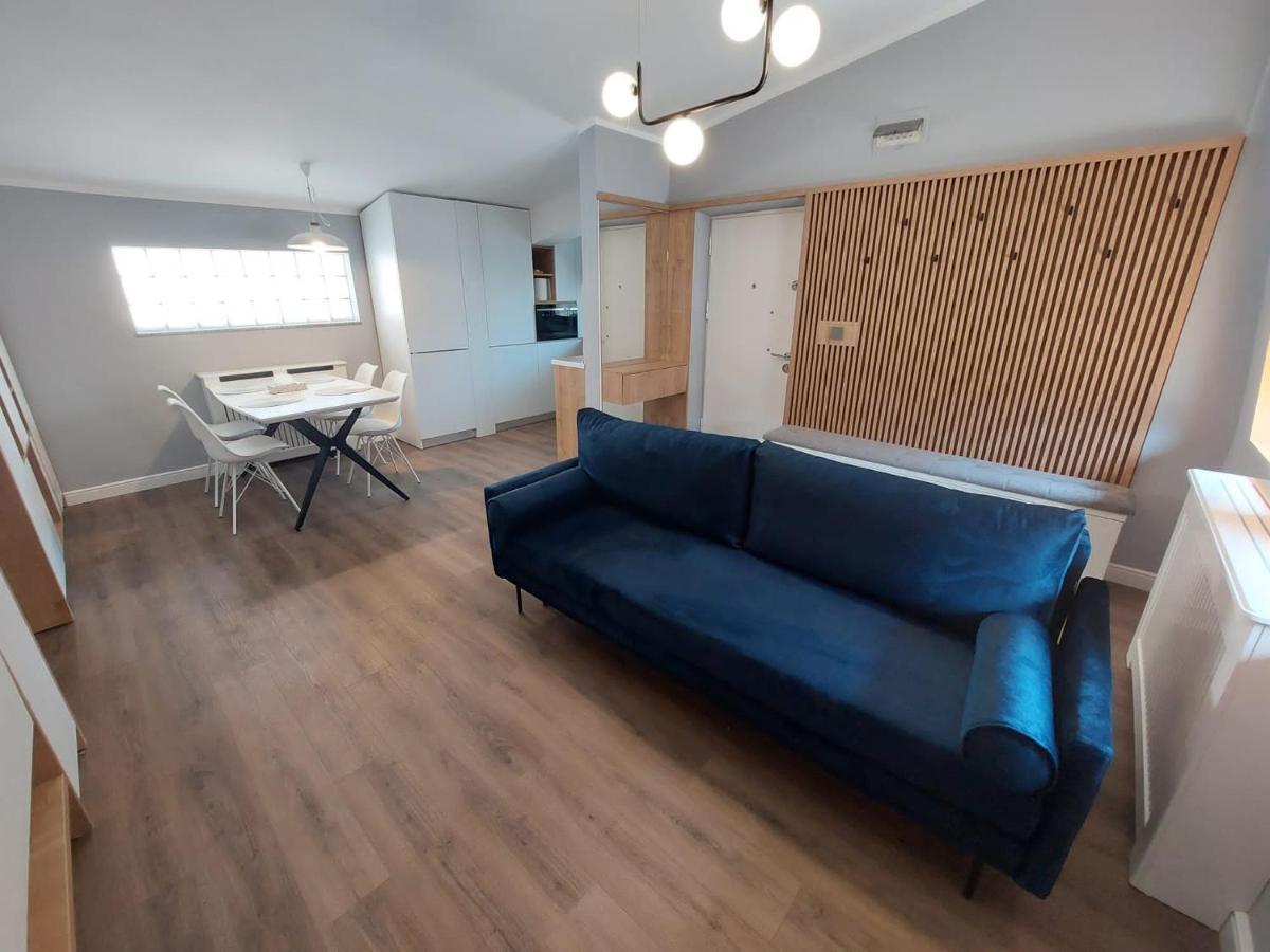 Lovely Apartment Ioana Târgu Neamţ Bagian luar foto